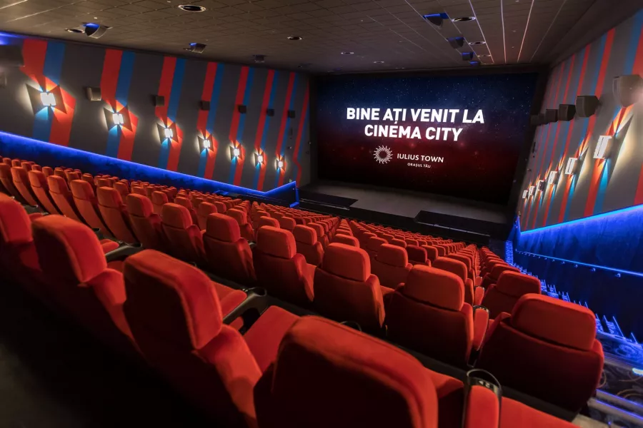 Кинотеатр Vox Cinemas в Deira City Centre Mall в Дубаи: Кинематограф, Кино, Film, Фильм, Кинотеатр, Cinema,