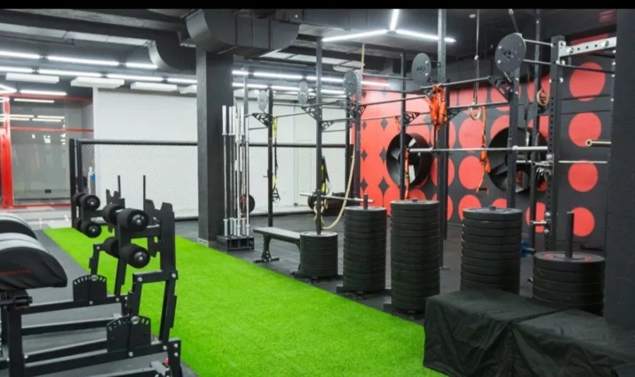 Фитнес клуб Unlimited Fitness в Ставрополе: Фитнес , Развиваться, Спортивное питание , Солярий, Массаж , Тренажёрный зал , Фитнес-клуб, Следить за здоровьем,