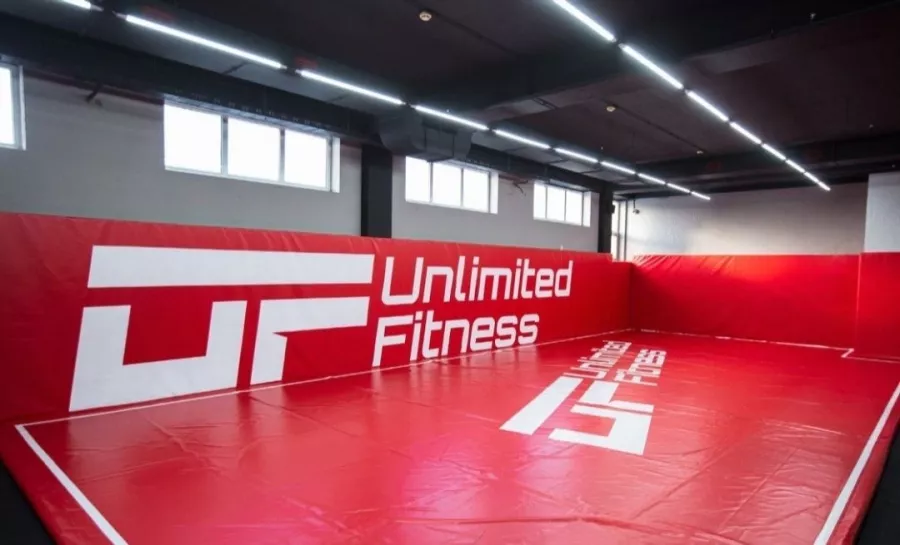 Фитнес клуб Unlimited Fitness в Ставрополе: Фитнес , Развиваться, Спортивное питание , Солярий, Массаж , Тренажёрный зал , Фитнес-клуб, Следить за здоровьем,