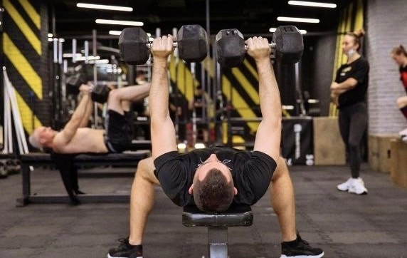Фитнес клуб Мир Fitness в Ставрополе: Фитнес , Тренажёрный зал , Йога, Стретчинг , Пилатес , Тренировки , Следить за здоровьем, Зумба, Развиваться,