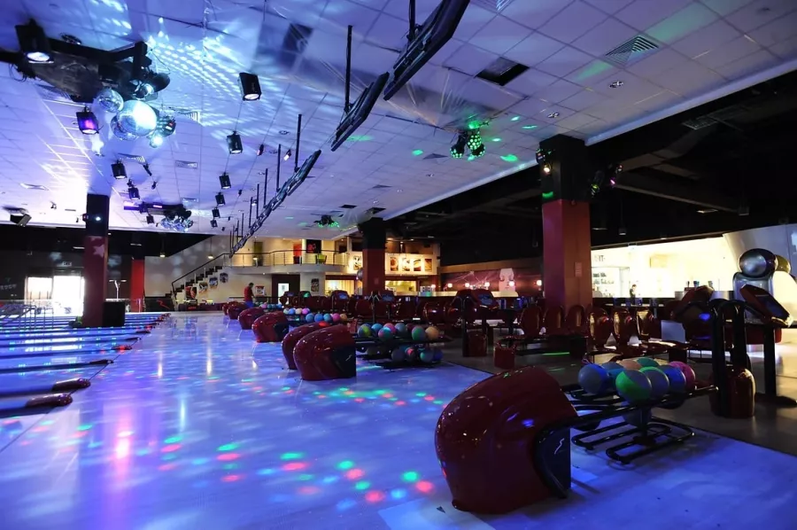 Боулинг-клуб Switch Bowling в Дубаи: Боулинг, Игра, Game, Веселье, Funny, Bowling,