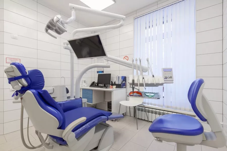 Стоматологическая клиника Дента Лайн в Екатеринбурге: Имплантация, Лечение Зуба, Удаление зубов, Стоматолог, Лечение Десен, Диагностика, Консультация ,