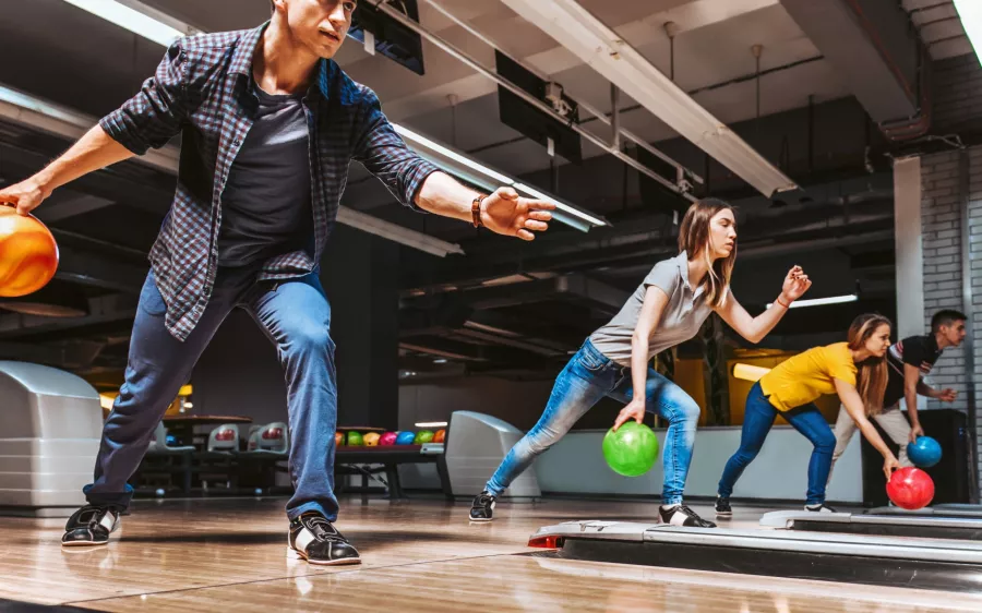 Боулинг-клуб Funky Lanes Bowling Centre в Дубаи: Боулинг, Игра, Game, Веселье, Funny, Bowling,