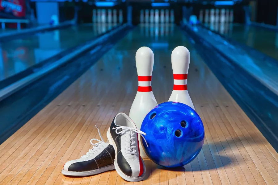 Боулинг-клуб Golden Ball Billiards & Bowling в Дубаи: Боулинг, Игра, Game, Веселье, Funny, Bowling,