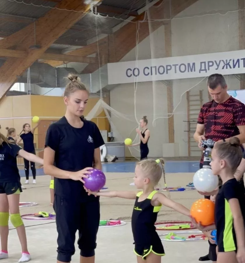 Студия физической культуры и спорта Тиффани в Ставрополе: Гимнастика, Растяжка, Шпагат, Развитие, Акробатика,