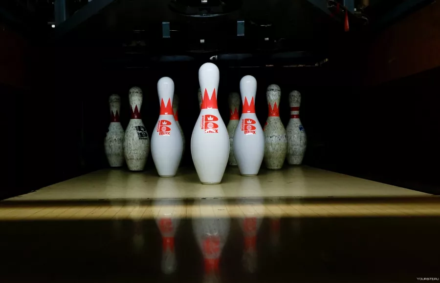 Боулинг-клуб Yalla Bowling на Sheikh Mohammad Bin Zayed Road в Дубаи: Боулинг, Игра, Game, Веселье, Funny, Bowling,