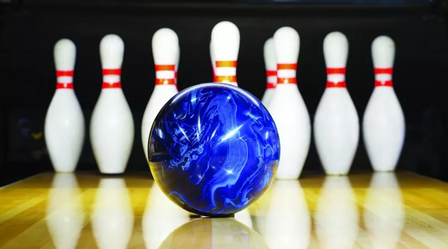 Боулинг-клуб Yalla Bowling на Sheikh Mohammad Bin Zayed Road в Дубаи: Боулинг, Игра, Game, Веселье, Funny, Bowling,