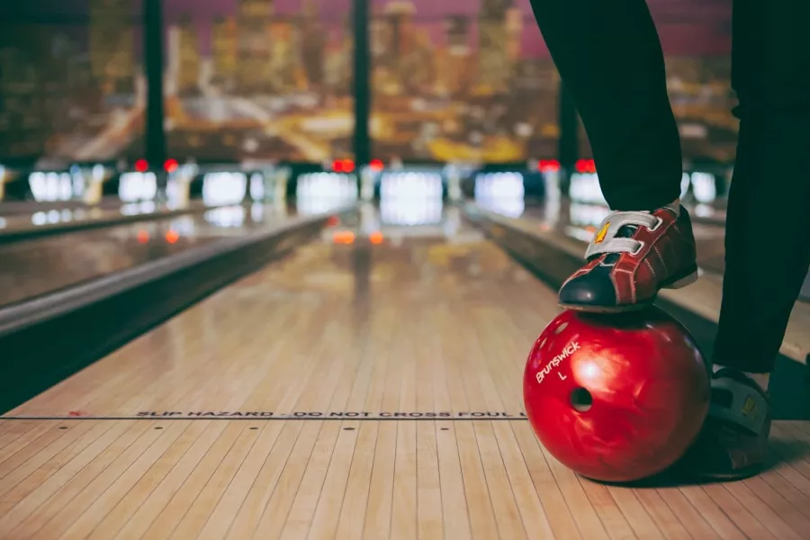 Боулинг-клуб Cosmic Bowling в Дубаи: Боулинг, Игра, Game, Веселье, Funny, Bowling,