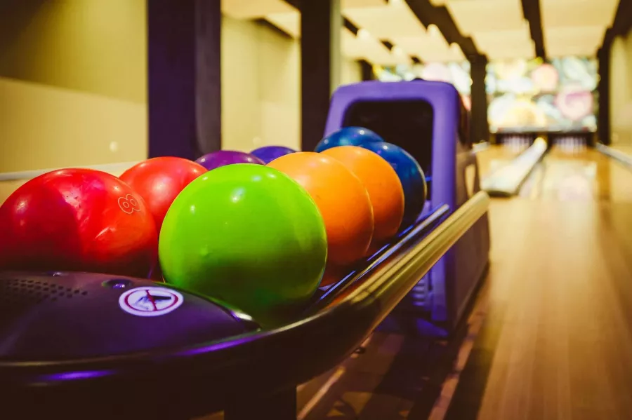 Боулинг-клуб Cosmic Bowling в Дубаи: Боулинг, Игра, Game, Веселье, Funny, Bowling,