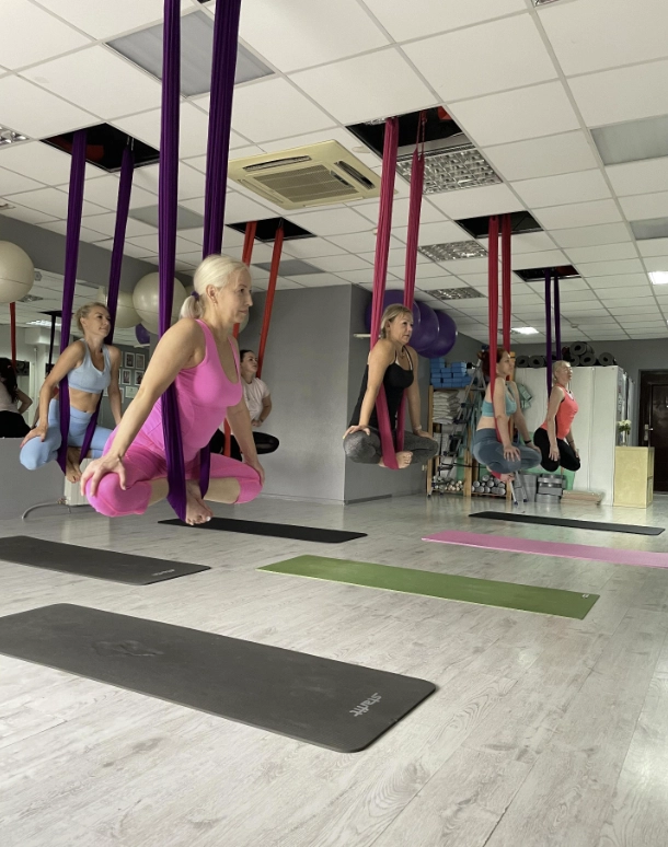 Фитнес-центр Timefit в Сочи: Развиваться, Фитнес, Зумба, Йога, Кроссфит, Отдельный женский зал, Аэробика,