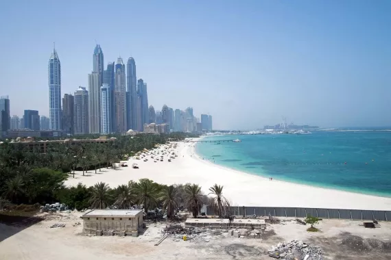 Городской пляж "Dubai Marina beach"