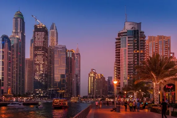 Городской пляж "Dubai Marina beach"