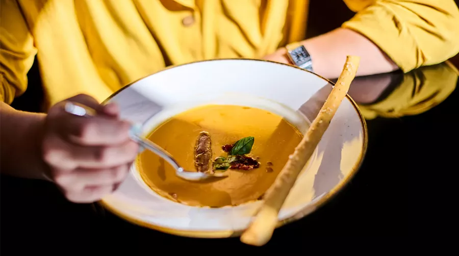Ресторан Сизнс в Ереване: Ресторан, Европейская кухня, Вкусно поесть, Морепродукты, Оригинальная подача, Живая музыка, Интересное меню,