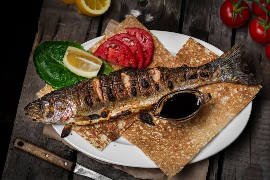 Ресторан Абовян 12 в Ереване: Ресторан, Армянская кухня, Алкоголь, Вкусно поесть, Веранда, Банкет, На каждый день, Особенная атмосфера, Десерты,