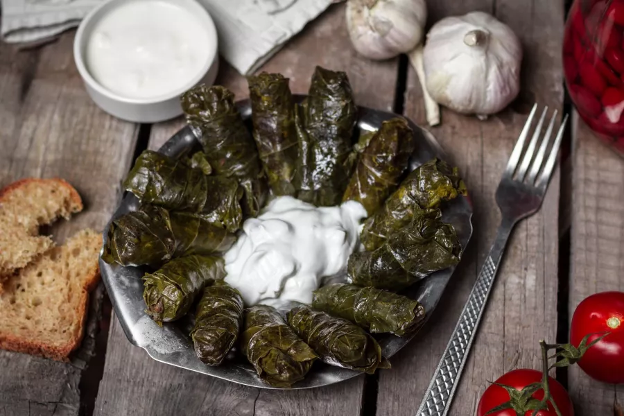 Ресторан Абовян 12 в Ереване: Ресторан, Армянская кухня, Алкоголь, Вкусно поесть, Веранда, Банкет, На каждый день, Особенная атмосфера, Десерты,