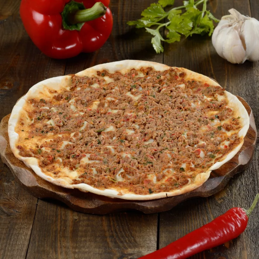 Таверна Тун Ламаджо в Ереване: Армянская кухня, Грузинская кухня, Лучшее ламаджо, Завтраки, Шашлык, Доставка, Веранда, Встреча с друзьями, Вкусно поесть, На каждый день,