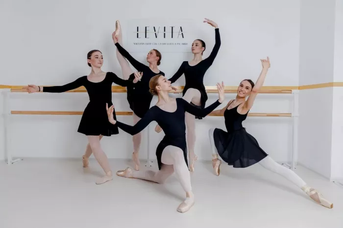Школа танцев Levita  в  Дубаи