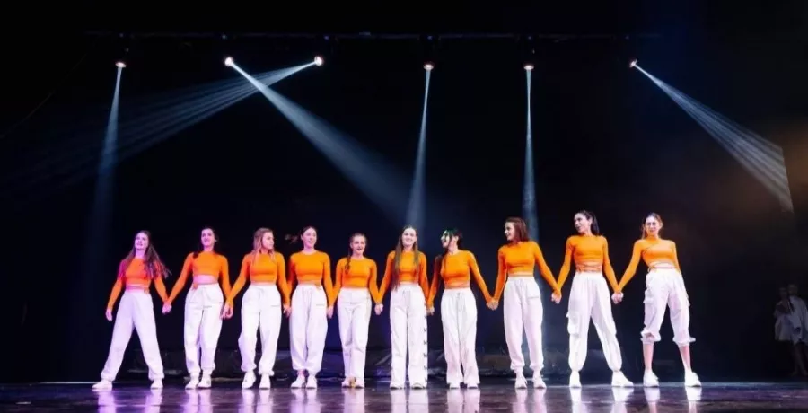 Школа танца и растяжки Vozdyx.danse в Ставрополе: Растяжка , Танцы, Контемп, Танцевальная группа, Концерты, Танцор, Развиваться,