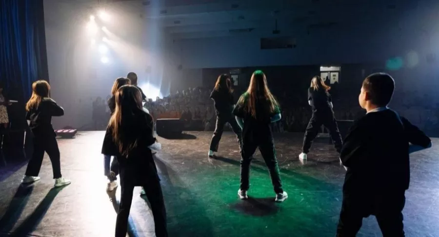 Школа танца и растяжки Vozdyx.danse в Ставрополе: Растяжка , Танцы, Контемп, Танцевальная группа, Концерты, Танцор, Развиваться,