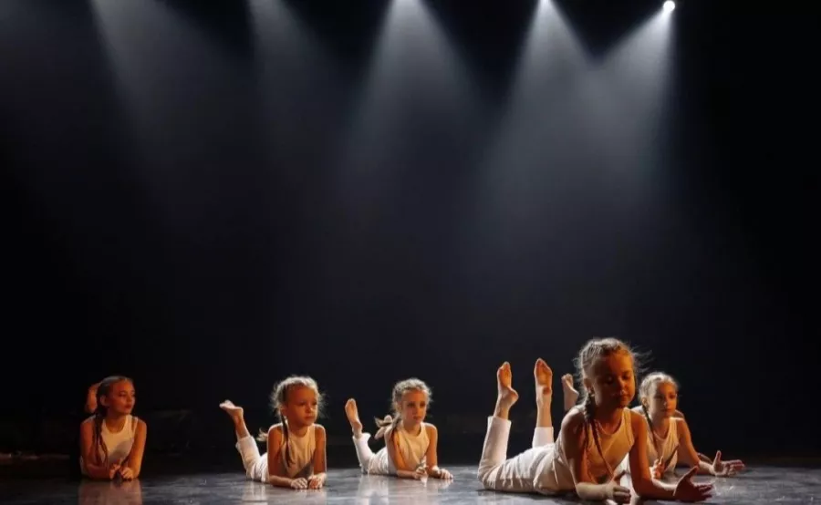 Школа танца и растяжки Vozdyx.danse в Ставрополе: Растяжка , Танцы, Контемп, Танцевальная группа, Концерты, Танцор, Развиваться,