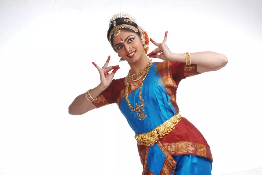Школа танцев Aadi Shakti Music & Dance в Дубаи: Хореография, Dance, Танцы, Choreography , Школа танцев, Индийский танец,