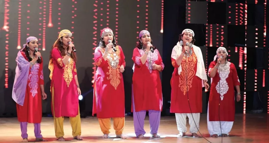 Школа танцев Aadi Shakti Music & Dance в Дубаи: Хореография, Dance, Танцы, Choreography , Школа танцев, Индийский танец,