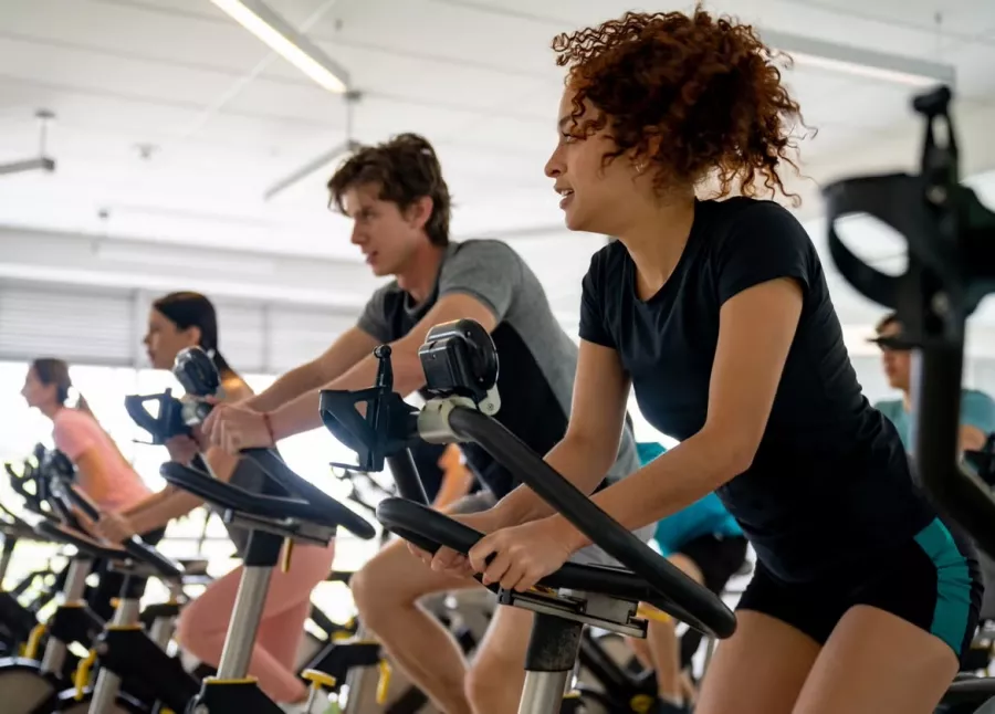Фитнес Almas GYM & FITNESS CLUB в Дубаи: Фитнес , Тренировки , Тренажёрный зал , Развиваться, Кардио, Спортивный клуб , Следить за здоровьем,