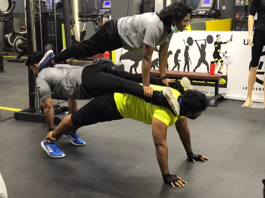 Фитнес Leaders Fitness в Дубаи: Фитнес , Тренировки , Тренажерный зал , Развиваться, Спортивный зал , Кардио, Фитнес-клуб, Следить за здоровьем,