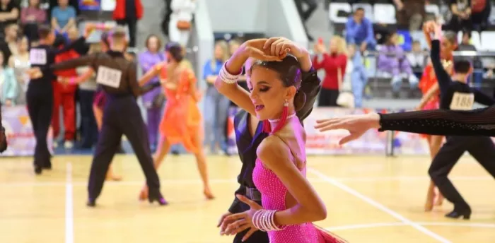 Танцевальный спортивный клуб "Алмаз"