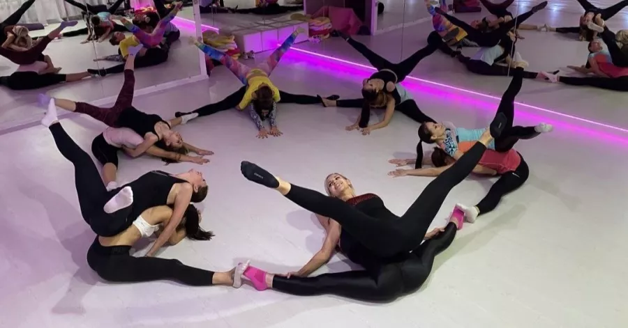 Студия фитнеса и танцев Sweet place studio в Ставрополе: Развитие, Спорт, Групповые занятия, Пилатес, Фитнес, Здоровье, Детям,