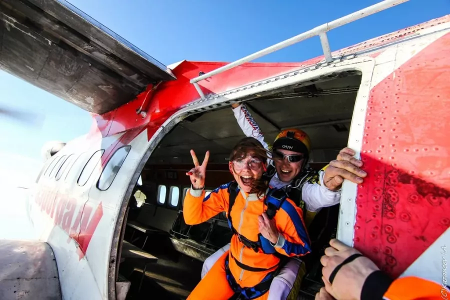 Аэроклуб Dubai Ballooning на Crescent Street в Дубаи: Аэроклуб, Самолет, Экстрим, Airplane, Aeroclub, Extreme,