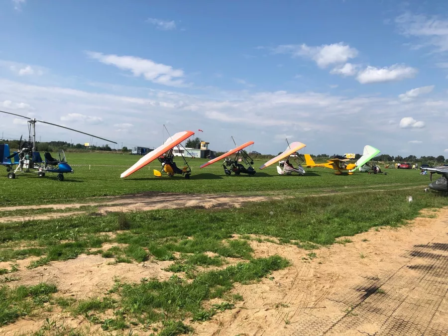 Аэроклуб Dubai Ballooning в Dar Al Maha Building Office в Дубаи: Аэроклуб, Самолет, Экстрим, Airplane, Aeroclub, Extreme,