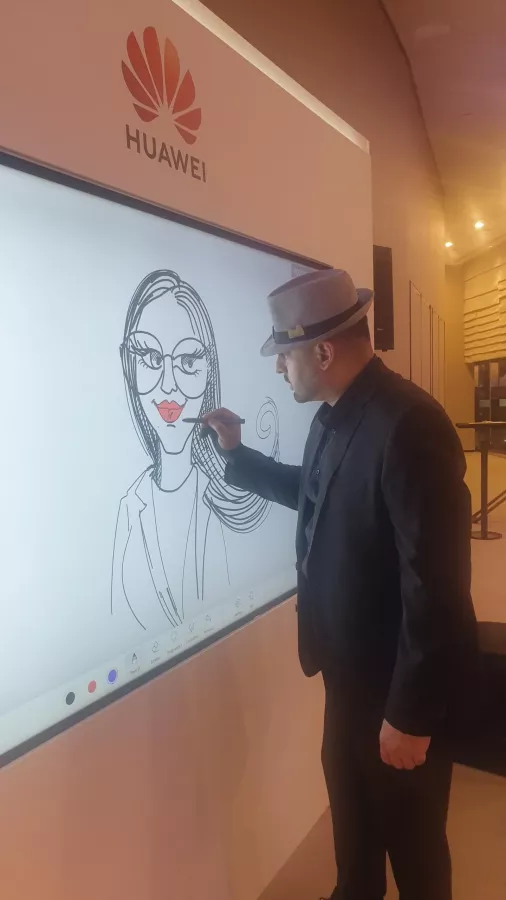 Художественная мастерская Caricature Dubai в Дубаи: Художник, Рисунок, Портрет, Artist, Porter, Painting,