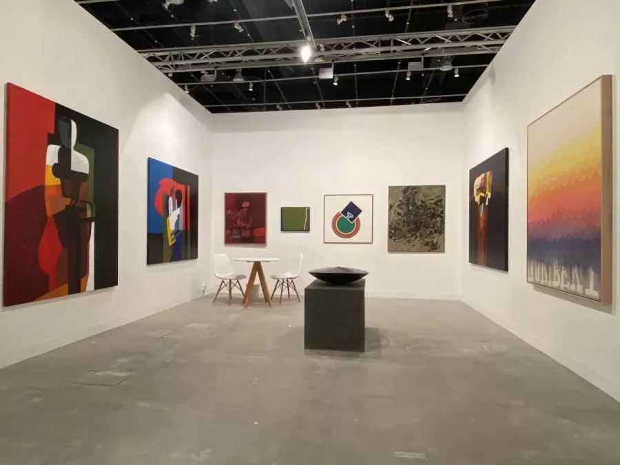 Художественная мастерская Meem Gallery в Дубаи: Художник , Портрет, Рисунок, Artist, Drawing, Painting,