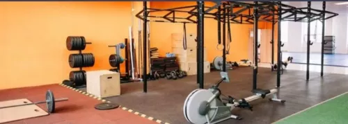 Фитнес центр Golden Gym  в  Екатеринбурге