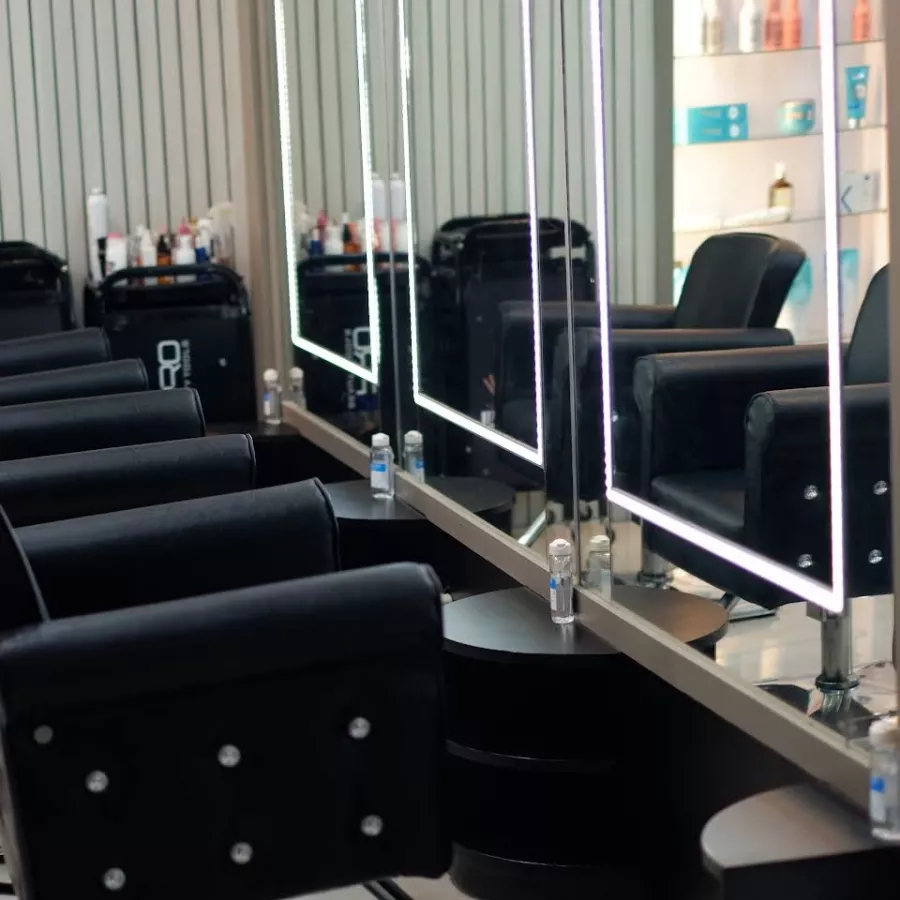 Салон красоты Hanacitha beauty salon в Бали: Салон красоты, Волосы, Маникюр, Уход, Стрижка,