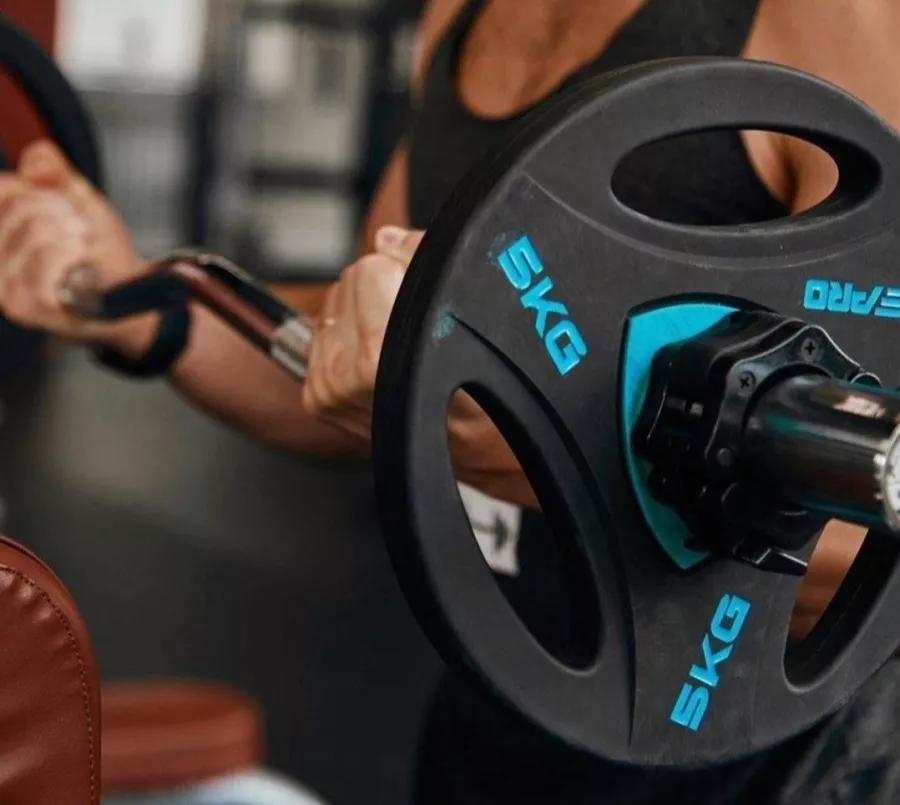 Фитнес центр Powerhouse Gym в Екатеринбурге: Фитнес , Развиваться, Тренер, Тренажёры , Гибкость , Следить за здоровьем,