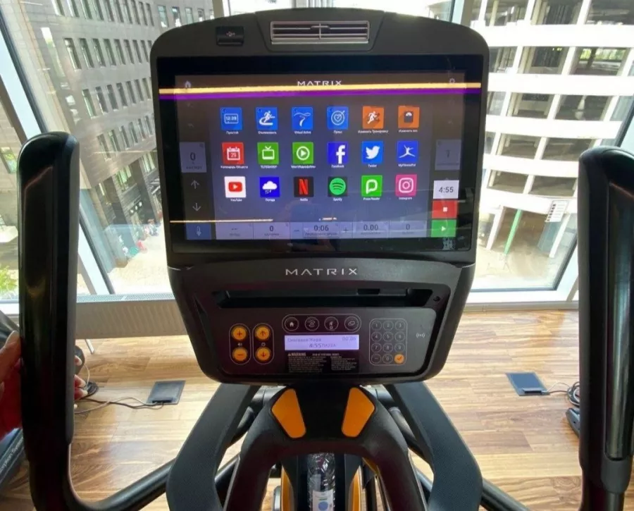 Фитнес клуб XFIT в Екатеринбурге: Фитнес , Тренер, Тренажёры, Гибкость , Развиваться, Следить за здоровьем,