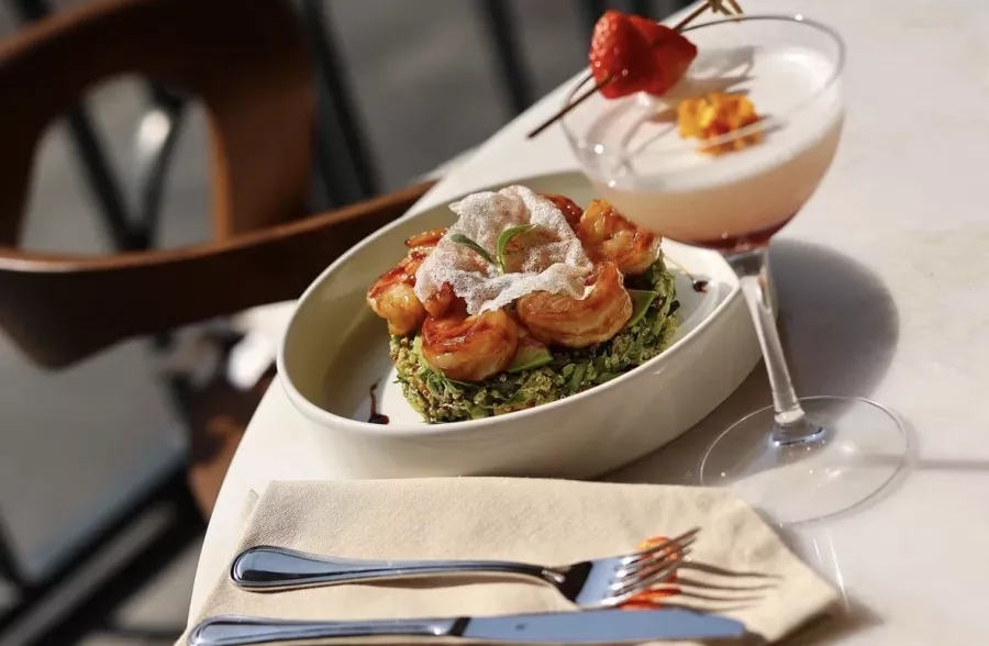 Ресторан AVA в Ереване: Армянская кухня, Европейская кухня, Вкусно поесть, Русская кухня, Пицца, Веранда, Живая музыка, Для особых случаев,