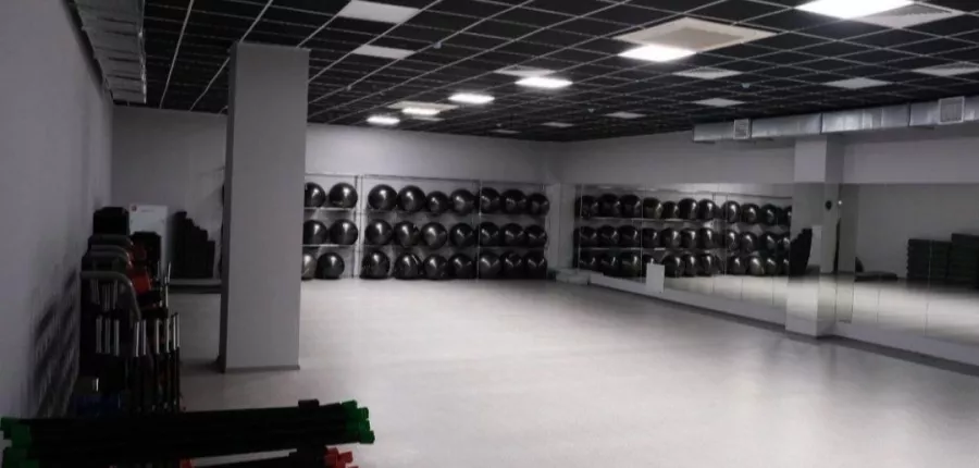 Фитнес клуб Green fitness в Екатеринбурге: Развиваться, Фитнес , Тренер, Тренажёры , Гибкость , Следить за здоровьем,