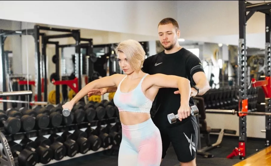 Фитнес клуб Fresh Fitness  в Екатеринбурге: Спорт, Тренер, Тренажёры, Развитие, Здоровье,