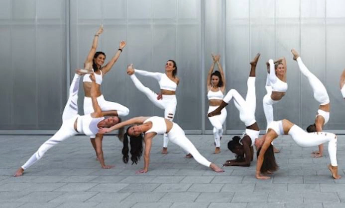 Йога Shimis Yoga в Дубаи: Йога, Пилатес , Шпагат , Растяжка , Гибкость , Развиваться, Следить за здоровьем,