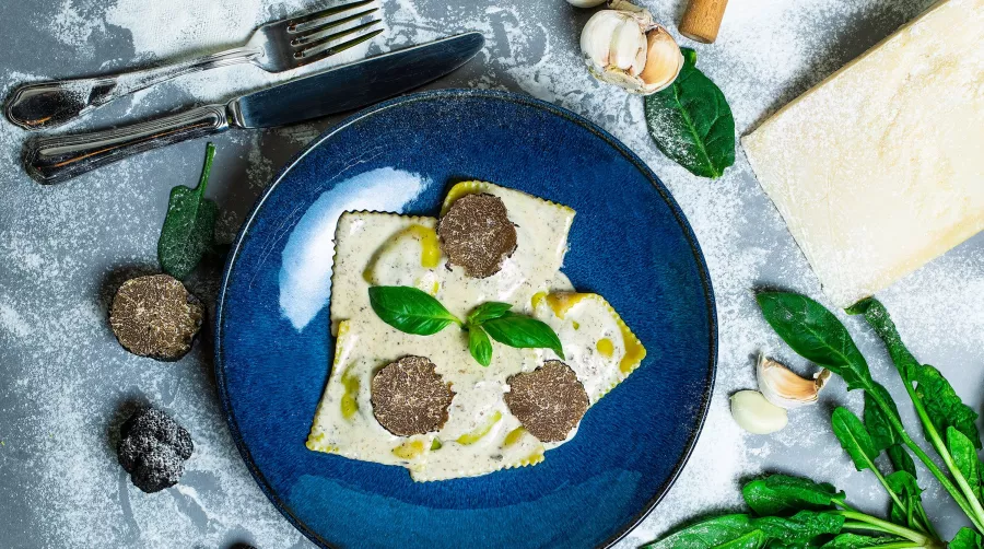 Ресторан Каза Ностра в Ереване: Ресторан, Европейская кухня, Алкоголь, Морепродукты, Пицца, Для особых случаев , Для свиданий, Итальянская кухня, Высокая кухня,