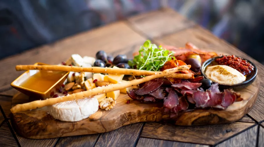 Ресторан Smoking Chef в Ереване: Ресторан, Европейская кухня, Алкоголь, Стейки, Морепродукты, Веранда, Для особых случаев, Для свиданий, Мясо, Вино,