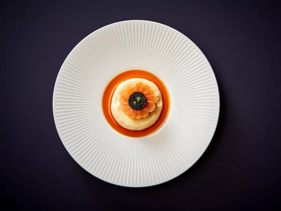 Ресторан Renommée в Ереване: Ресторан, Европейская кухня, Алкоголь, Французская кухня, Оригинальная подача, Высокая кухня, Для свиданий, Для особых случаев, Попробовать необычное, Сет-меню,