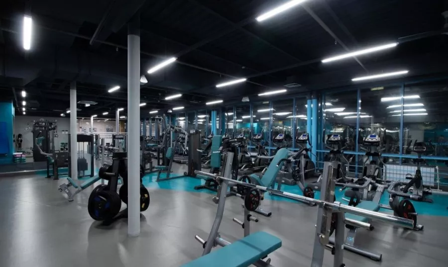 Фитнес клуб Bright Fit в Екатеринбурге: Тренажёры, Тренер, Развитие, Здоровье,
