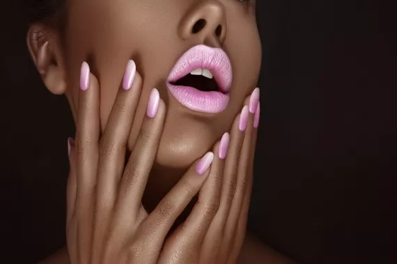 Салон красоты "Julie Thusan Hair and Beauty"