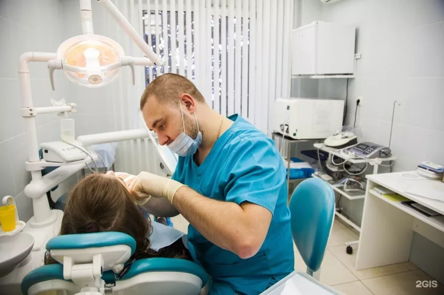 Стоматологическая клиника Al Dente в Екатеринбурге: Имплантация, Лечение Зуба, Удаление Зуба, Детский Стоматолог, Стоматология, Лечение Десен, Лечение Кариеса, Бесплатная Консультация, Диагностика,