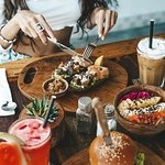 Ресторан District Canggu в Бали: Ресторан, Бизнес-лач, Банкетный зал, Dinner, Restaurant, Food,