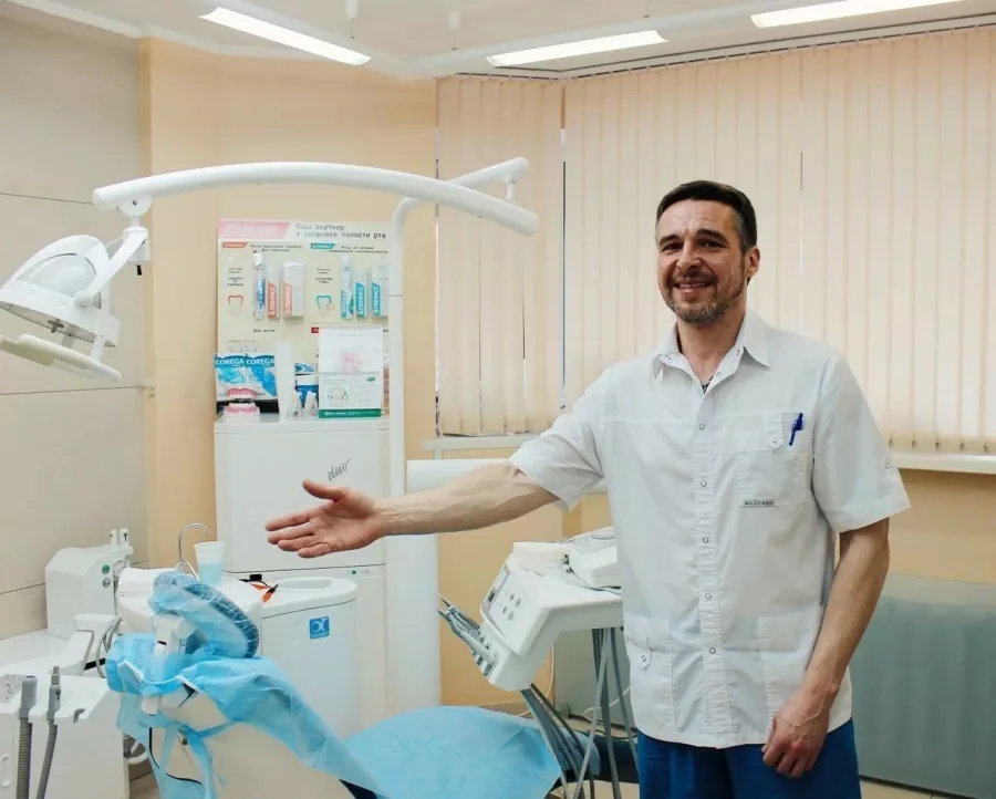 Стоматологическая клиника Дентал-Сервис+ в Екатеринбурге: Имплантация, Лечение Зуба, Удаление Зуба, Детский Стоматолог, Стоматология, Лечение Десен, Лечение Кариеса, Бесплатная Консультация, Диагностика,